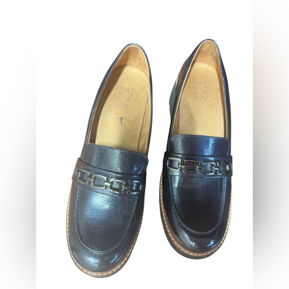 Naturalizer Women's Cabana Lug Sole Loafers - Picture 5 of 7